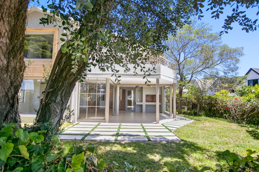 4 Bedroom Property for Sale in Leisure Isle Western Cape